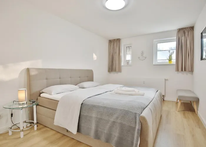 Poststrasse 56 Poststrasse 56 1 Sommerwind